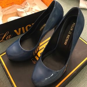 Pour La Victoire Irina Pump (Size 7 Dark Teal)